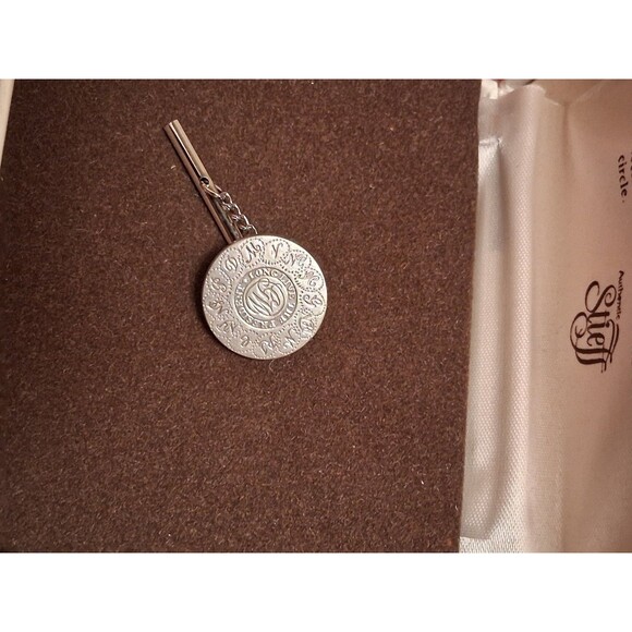 Smithsonian Washington Inaugural Tie Tac in Box George Washington 1789 - Picture 3 of 7